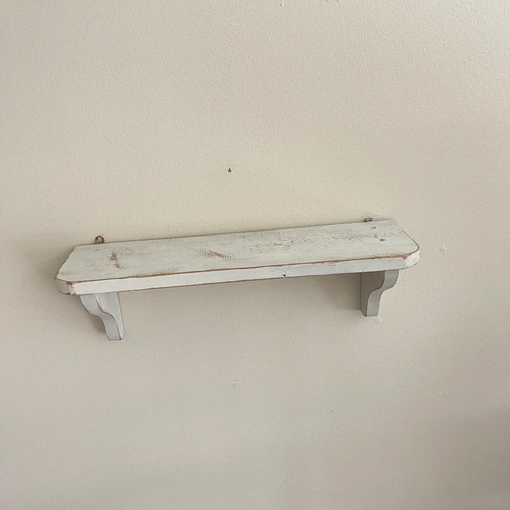 Vtg Wooden Wall Display Shelf Cottage Farmhouse Trinket 19